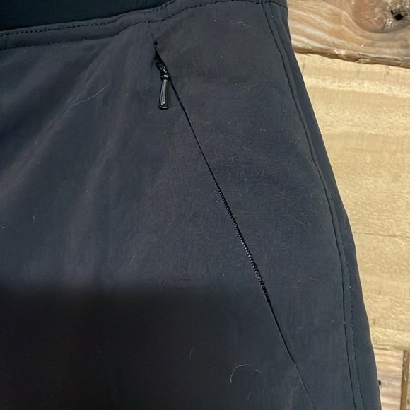 Eddie Bauer size 10 Black Athletic Mini Pencil Skirt with Built-in Short Pockets - Picture 4 of 9